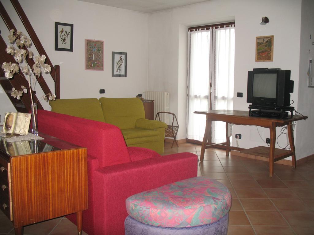 La Casa Di Baba' Appartement Alfiano Natta Kamer foto